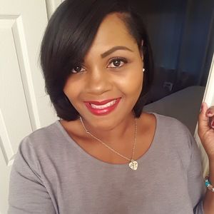 Meet your Posher, Chiquila